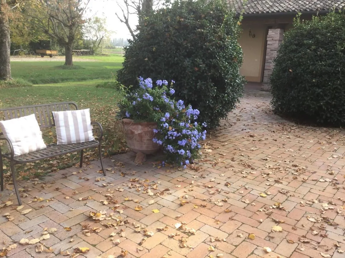 Agriturismo Alla Cedrara Ferrara Italia